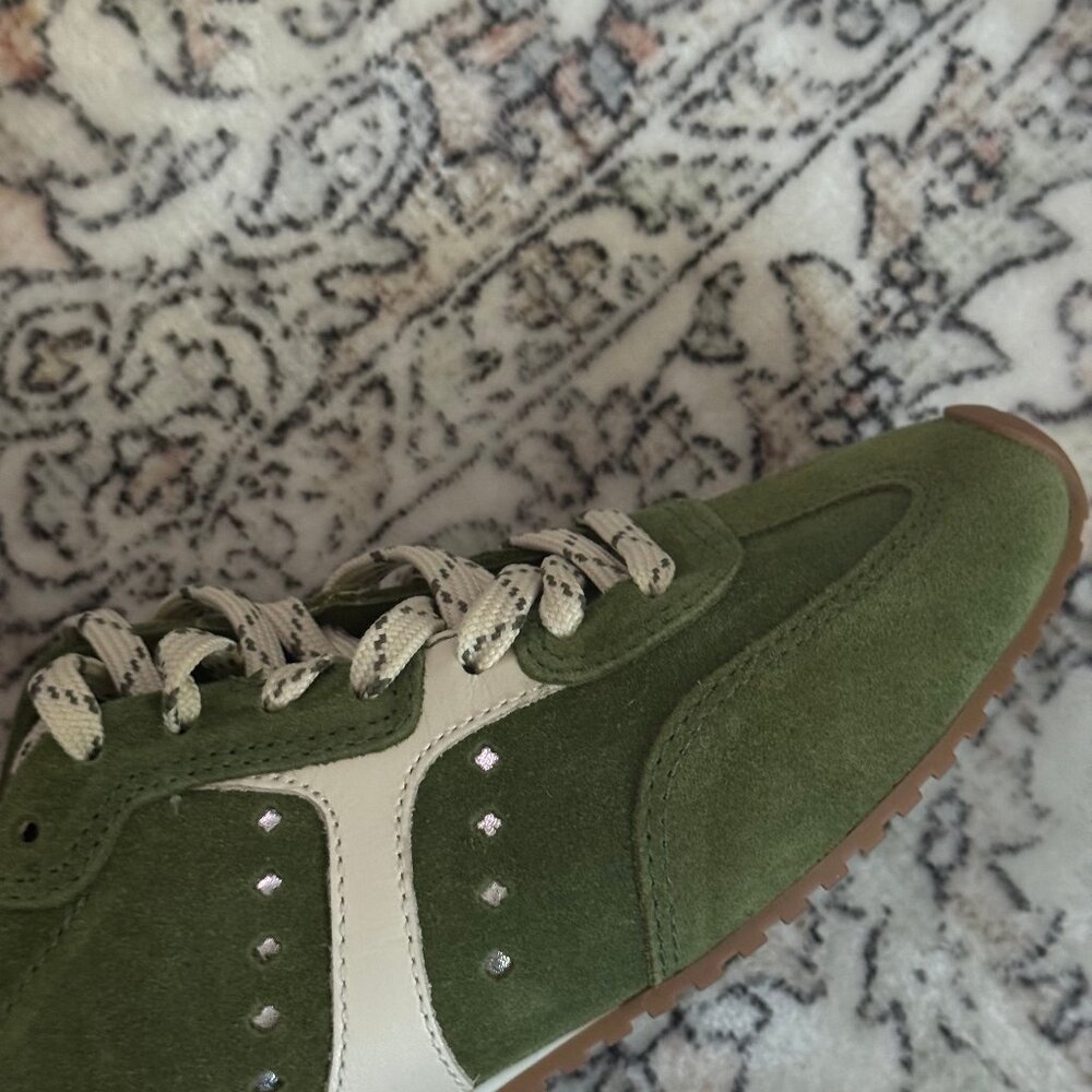 Larroude Stella Sneaker - Picture 5 of 5